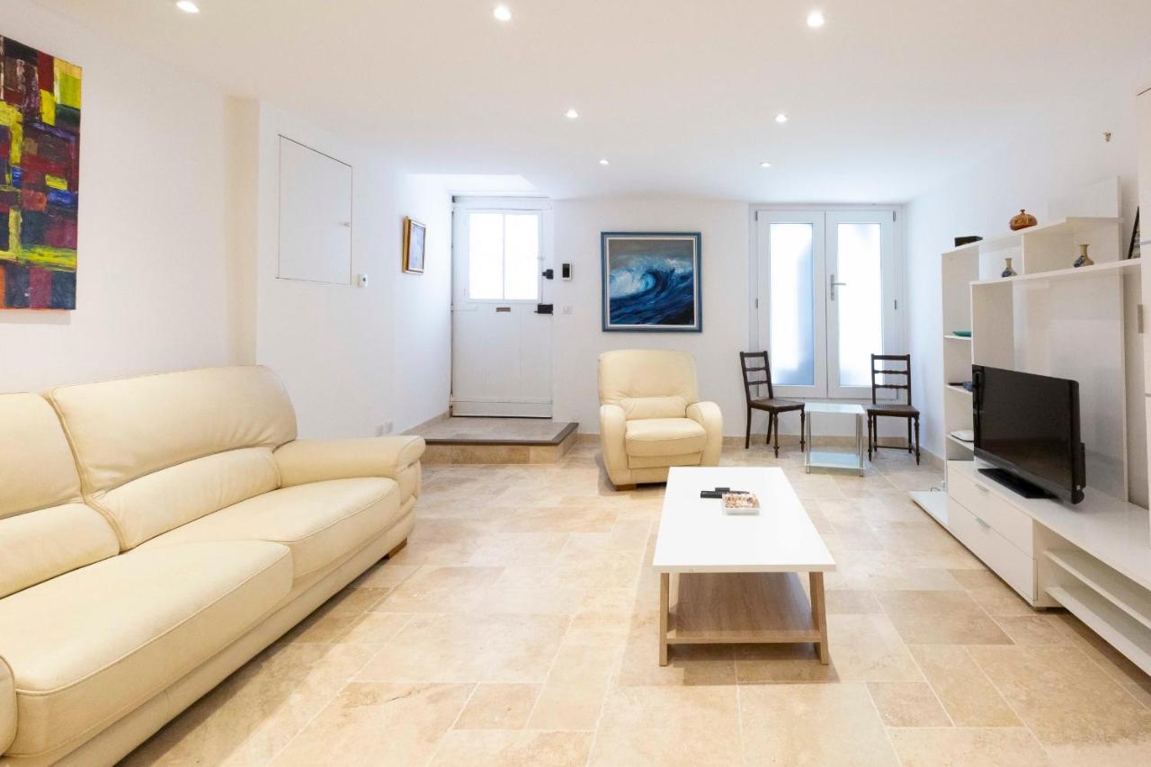 אנטיב Maison De Ville Rue Fourmilliere מראה חיצוני תמונה